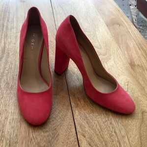 M.Gemi Suede Block Heel Coral Round Toe Heels 9